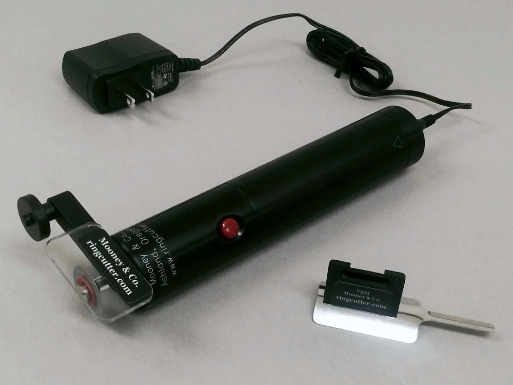 Mooney Co 622 AC Powered Ring Cutting System CME Corp